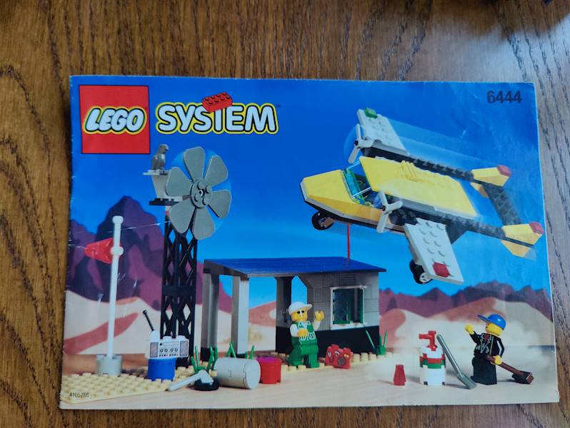 LEGO City 6444 Outback Airstrip