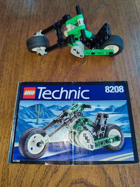 LEGO Technic 8208 Custom Cruiser