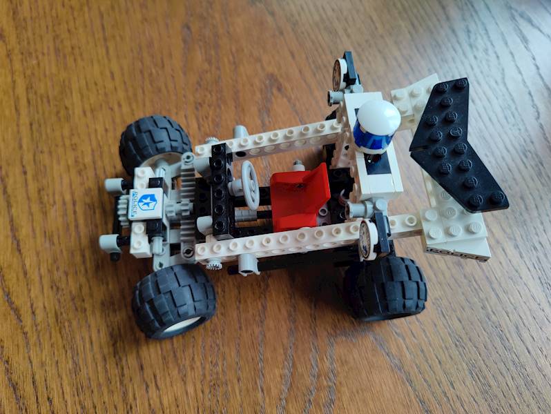 LEGO Technic 8230 Police Buggy