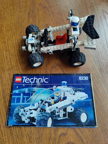 LEGO Technic 8230 Police Buggy