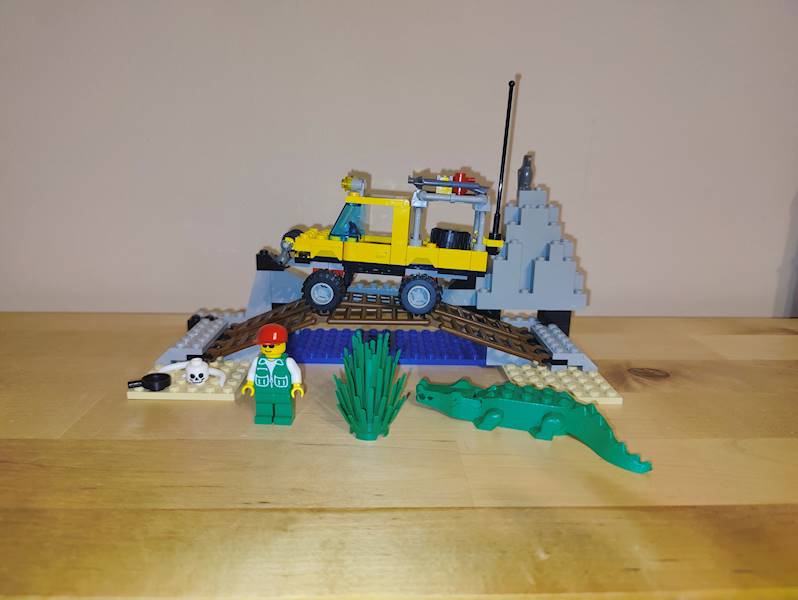 LEGO City 6490 Amazon Crossing