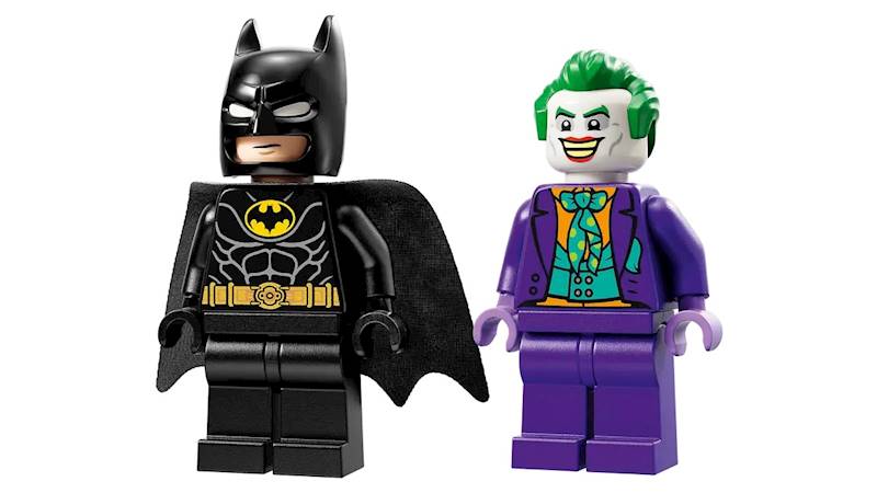 LEGO DC 76224 Batmobile Batman vs The Joker Chase