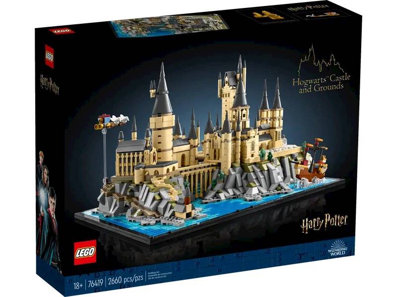 LEGO Harry Potter 76419 Hogwarts castle and ground