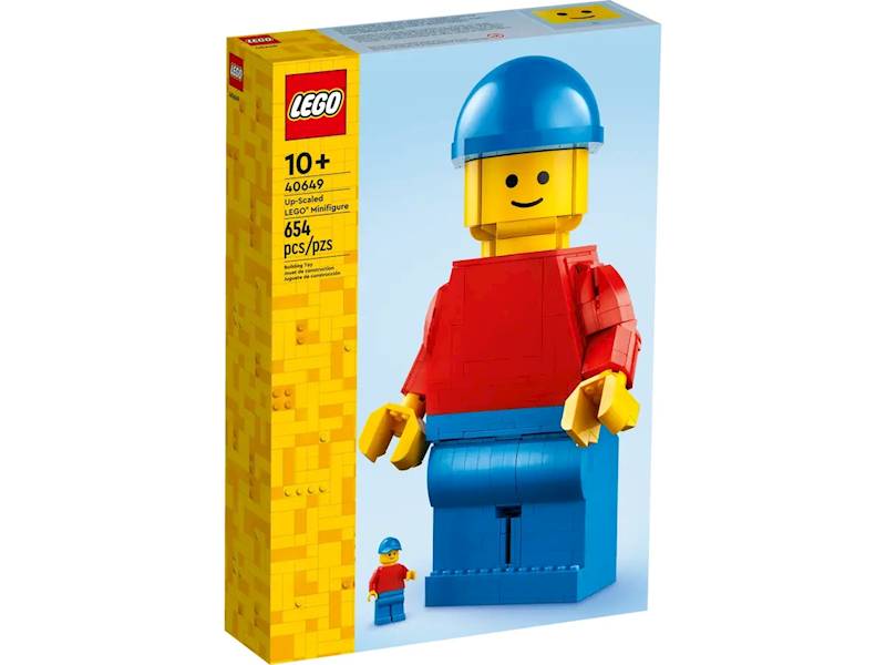 LEGO 40649 Up scaled LEGO minifigure