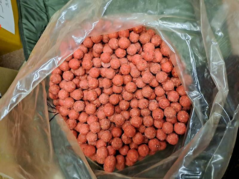 Kulka Firmowa RED KARP TRUSKAWKA 1KG