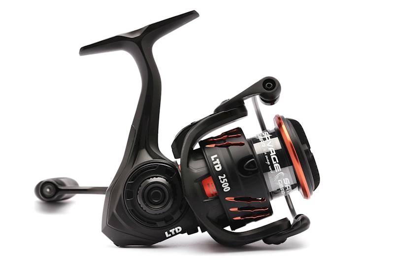 KOŁOWROTEK SAVAGE GEAR ORANGE LTD 3000