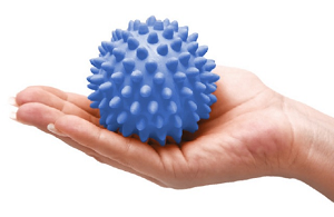 Piłeczka rehabilitacyjna z kolcami MB-6 cm Armedical