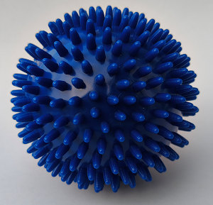 Piłeczka do rehabilitacji NIEBIESKA 10cm  