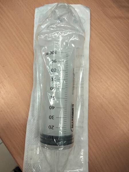 Strzykawka z końcówką do cewników 100ml