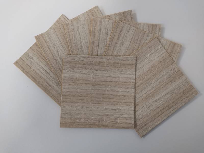 Zaślepka samoprzylepna 14 mm Legno Tabac