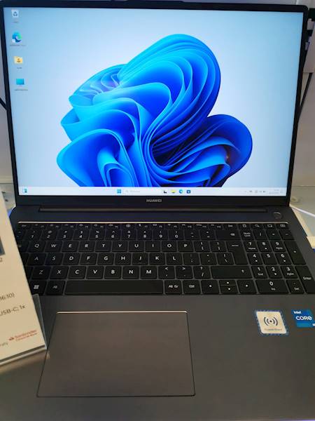Usługa instalacji systemu komputerowego Windows 11