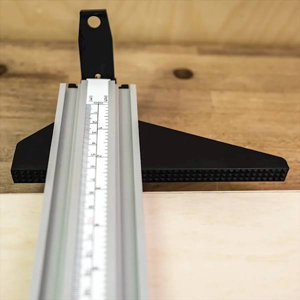 IGM Prostokatna szczęka zaciskowa przykładnicy