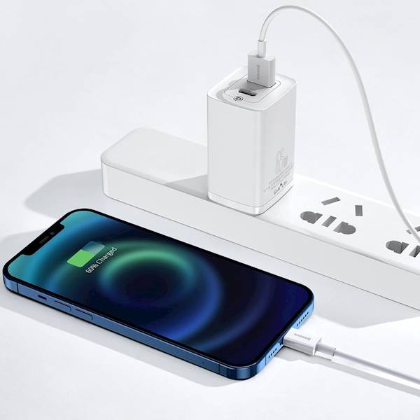 Kabel  USB do iP 1,5 m 2,4A Biały