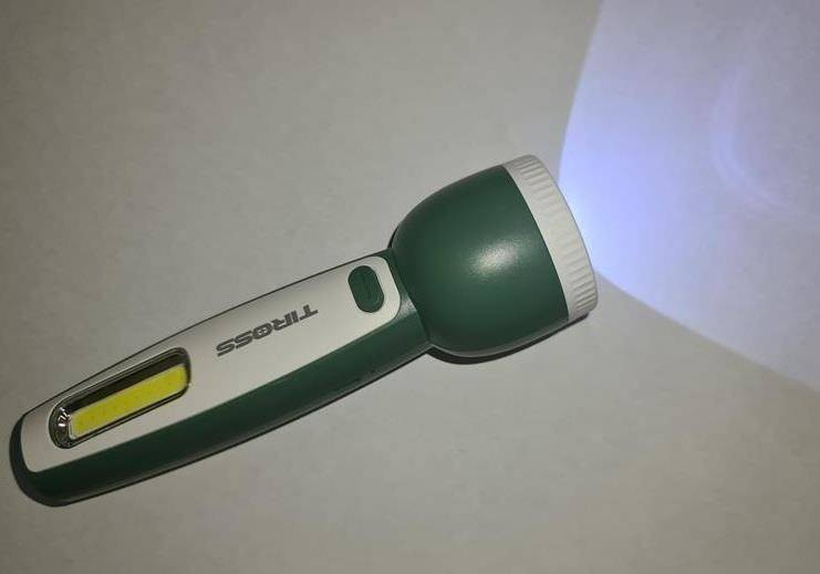 Lat TIROSS 2251 1W LED/110LM  + 1W COM /130LM USB