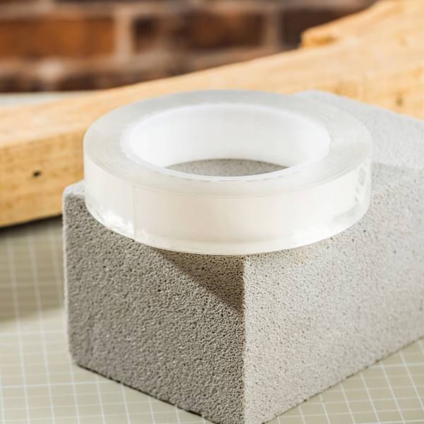 Taśma klejąca dwustronna Deli 24mm x 3m transparen