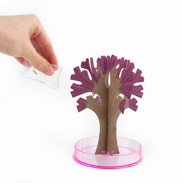 Kwitnące drzewo sakura Kidea