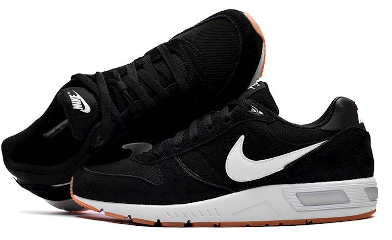 nike nightgazer czarne