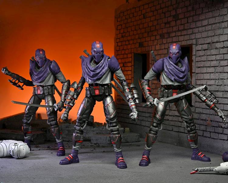 Teenage Mutant Ninja Turtles: Foot Bot - The Last Ronin Ultimate 18 cm