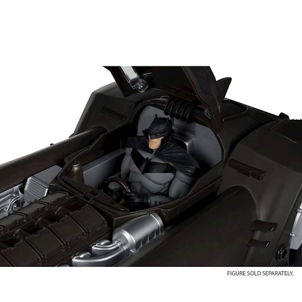 DC Multiverse Vehicle White Knight Batmobile (Gold Label)
