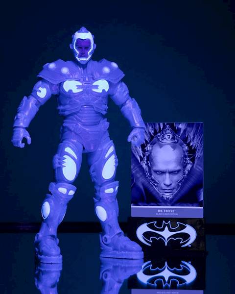 Batman & Robin: Mr. Freeze - DC Multiverse (Black Light Edition) (Gold Label) 18 cm