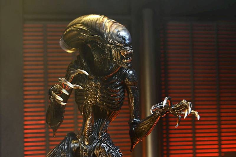 Alien: Romulus Ultimate Scorched Xenomorph 18 cm