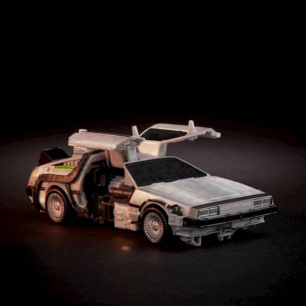 [PRZEDSPRZEDAŻ] Transformers x: Delorian - Back to the Future 14 cm
