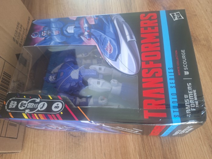 [OUTLET] Transformers: Scourge - Studio Series MTMTE Voyager Class  16 cm