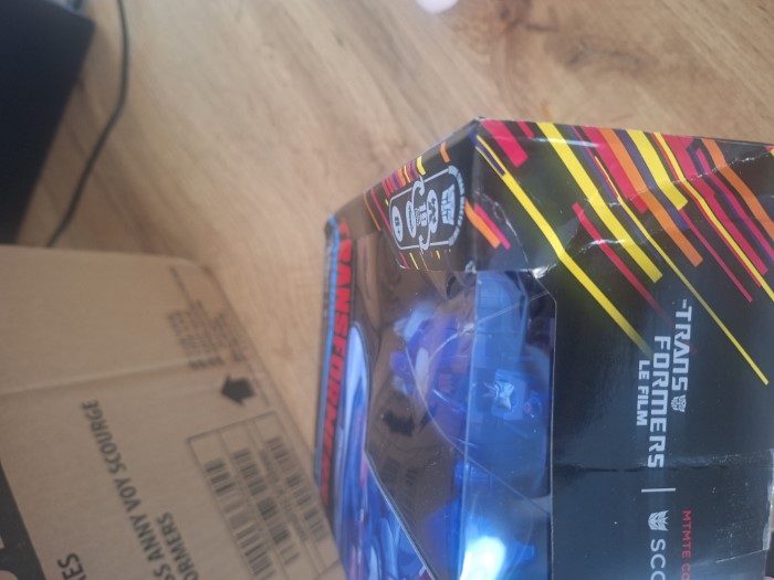 [OUTLET] Transformers: Scourge - Studio Series MTMTE Voyager Class  16 cm