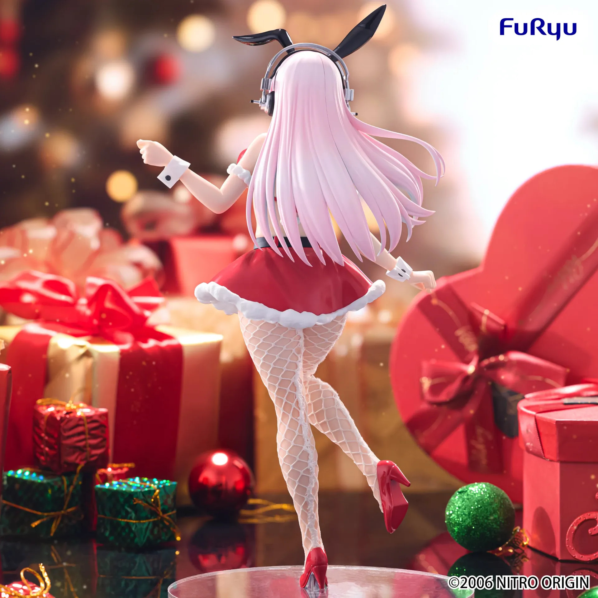 [PRZEDSPRZEDAŻ] Super Sonico Santa - Bicute Bunnies 30 cm