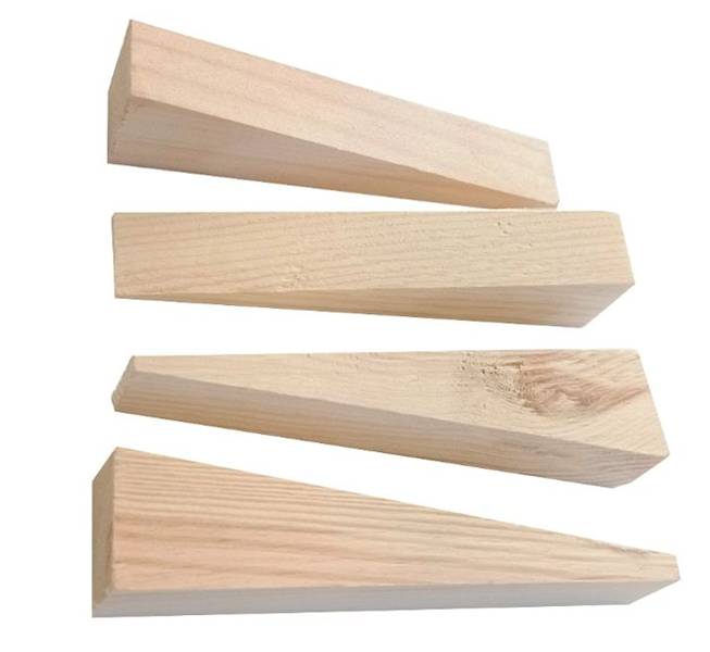 Kliny do montażu drzwi i okien 4x16 op.