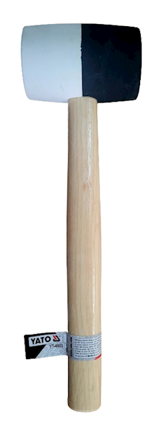 Młotek gumowy   YATO 450g. drewniana rączka
