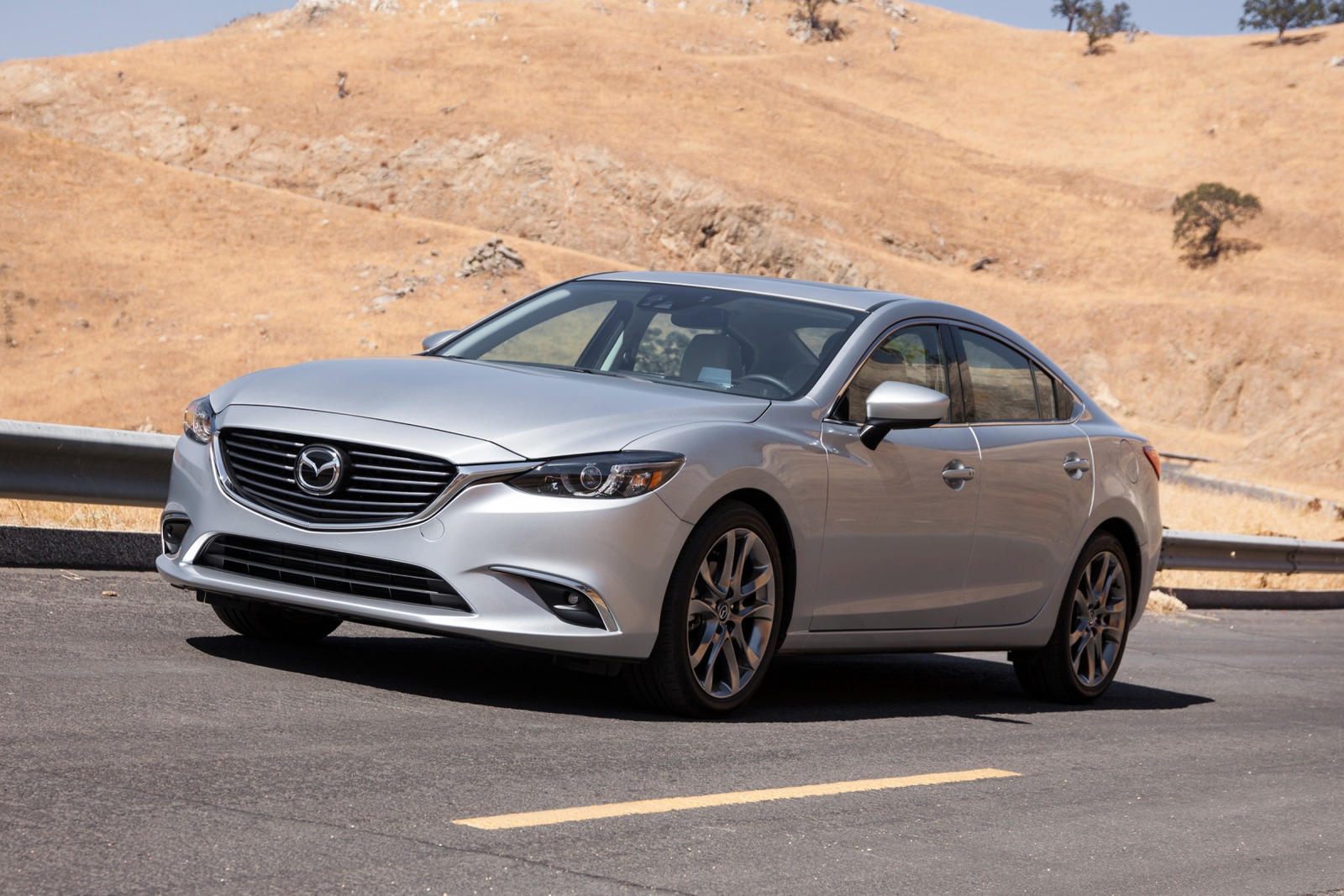 2017-mazda-6-sedan-front-angle-view-carbuzz-348343-1600.jpg