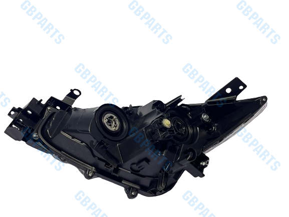 LAMPA MAZDA 3 2013-2017 USA PRAWA