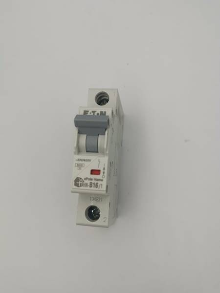 Bezpiecznik jednofazowy // Single-phase circuit breaker B16A art 131000