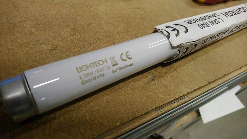 Świetlówka 58W biała // Fluorescent lamp 58W white art. 864