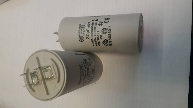 Kondensator MKSP 30 uF/450v // Capacitor MKSP 30 uF/450v art 1408861 
