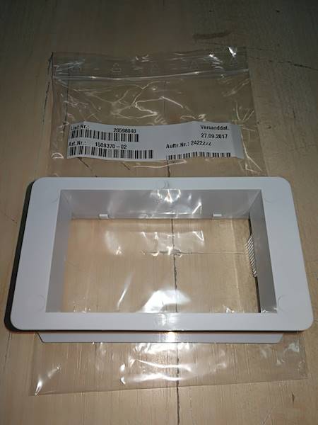 Mocowanie plastikowe białe ramki nawiewu na twarz Affinity // Facial air outlet inner closure art. 1500370
