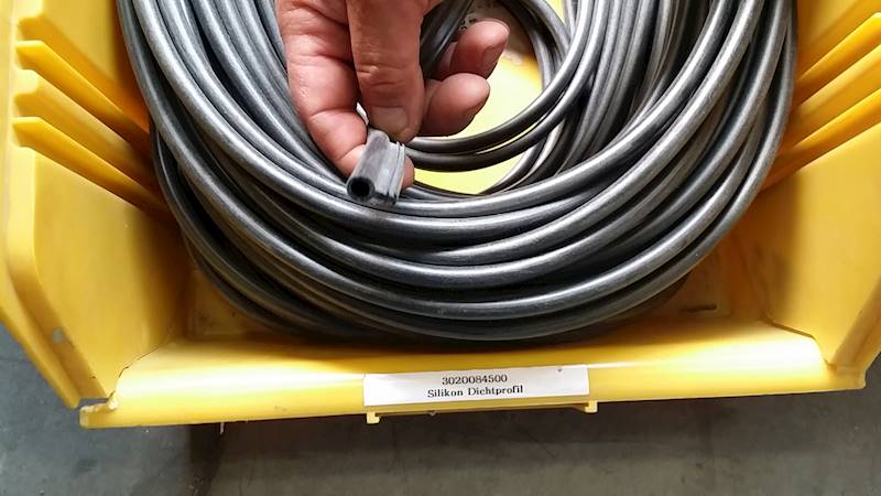 Silikonowa uszczelka, czarna / Silicon seal profile, black MS P9 art. 3020084500 