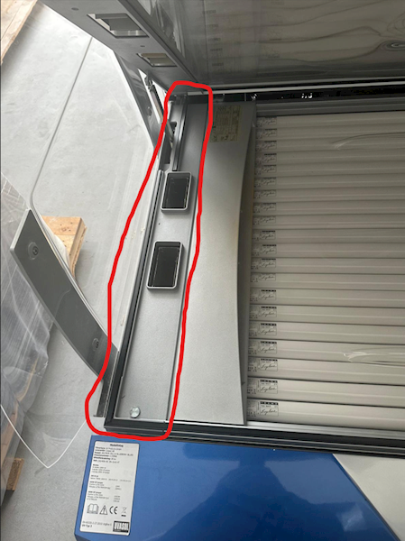 Lakierowanie plastiku pod wylotem powietrza na nogi Ergoline Prestige 990/1100/1400/1600/XL1000