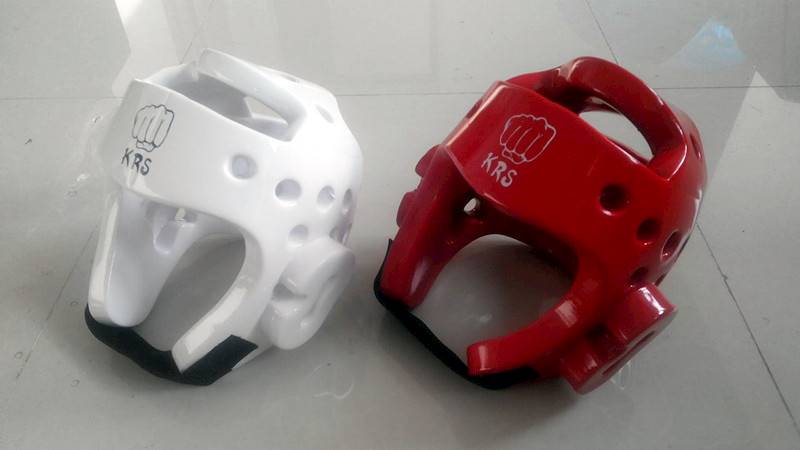 Aprowin Kask z maską TKD rozm.L biały