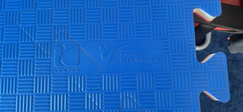 Mata Jen-Yau kwadrat WT (100x100x25mm) Red/Blue