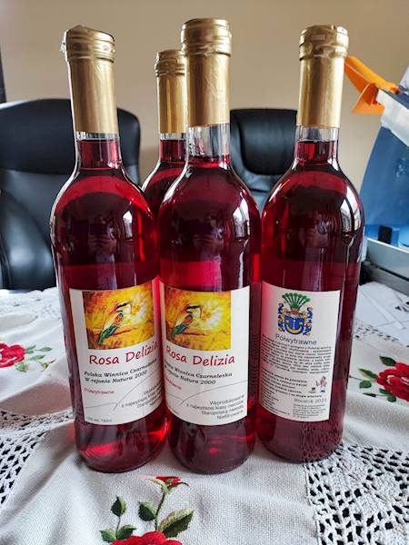 Wino Różowe Półwytrawne Musujące 