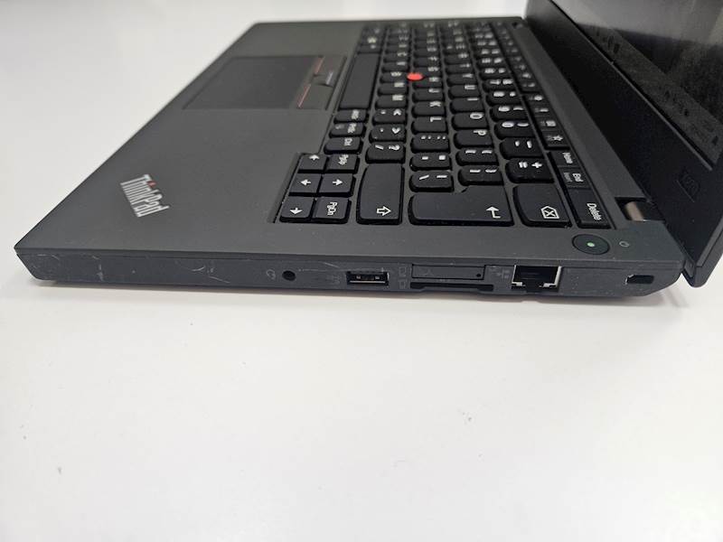 Laptop Lenovo x270 Intel i5 Pamięć 8gb Dysk 256gb SSD Windows Gwarancja