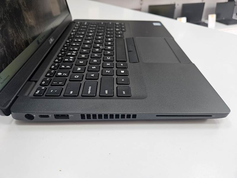 Laptop Dell Latitude 5401 Intel i5 Pamięć 32gb Dysk 256gb ssd Windows Gwarancja
