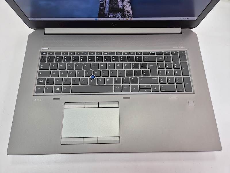 Laptop ZBook 17 G6 Intel i5 Pamięć 16gb 256gb ssd + 500gb fdd Windows Gwarancja