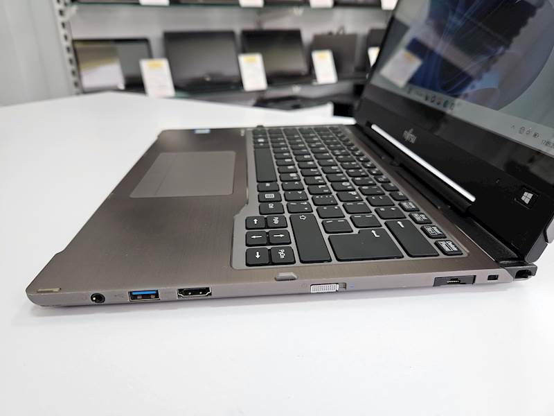 Laptop Fujitsu dotykowy T936 Intel i5 Ram 16gb Dysk 240gb SSD Windows Gwarancja