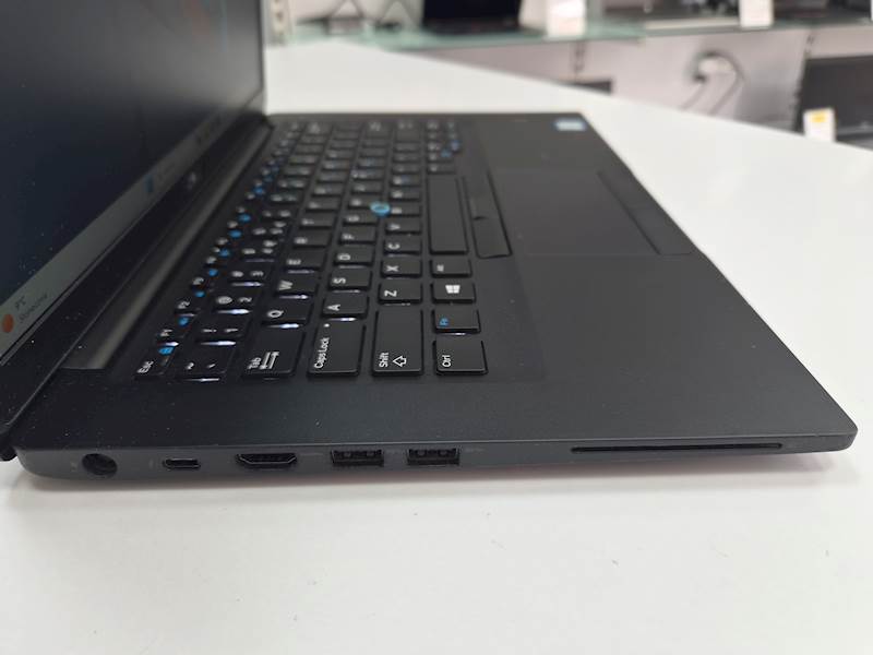 Laptop Dell Latitude 7490 i7 - 8650U | 8GB 256GB SSD | 14" 1920 x 1080 | Windows 11 Gwarancja