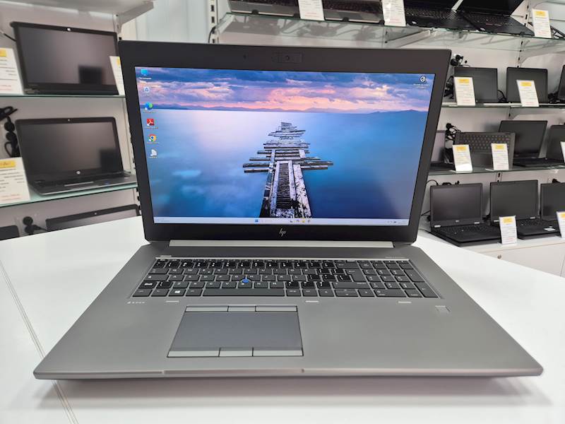Laptop ZBook 17 G6 Intel i5 Pamięć 16gb 256gb ssd + 500gb fdd Windows Gwarancja