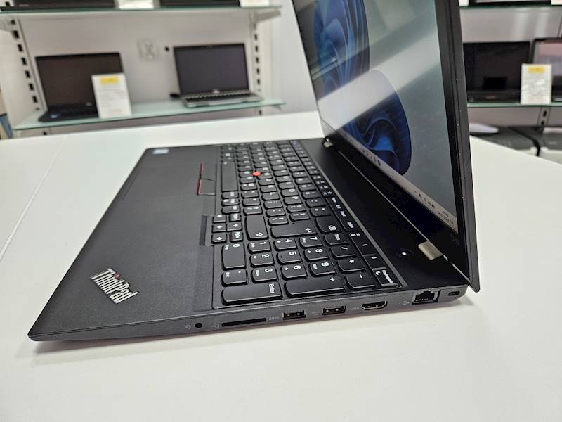 Laptop Lenovo ThinkPad T580 Intel i5 Pamięć 16gb Dysk 240gb ssd Windows Gwarancja
