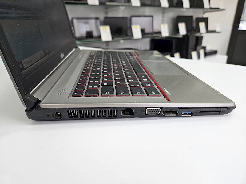 Laptop Fujitsu E744 Intel i5 Pamięć 8gb Dysk 120gb ssd Windows Gwarancja